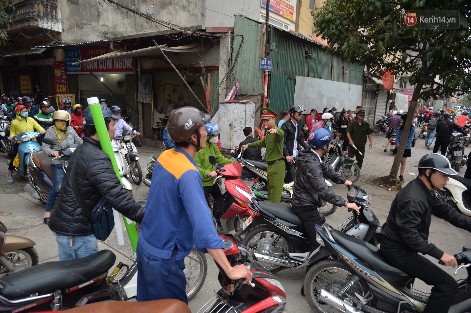 Hà Nội: Ùn tắc kinh hoàng trên đường Vành đai 3, hàng nghìn phương tiện chôn chân từ sáng sớm